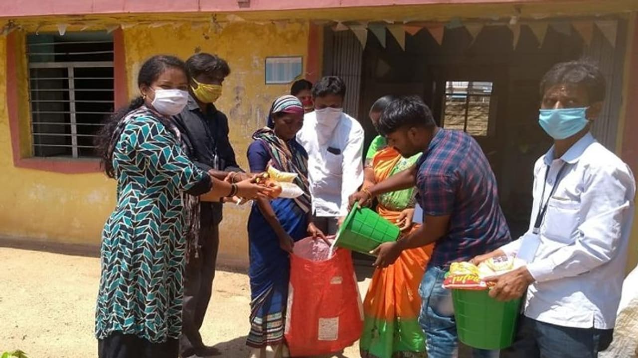 ಕನ್ನಡಪ್ರಭ ವರದಿ: ಹಸಿವಿನಿಂದ ಕಂಗಾಲಾಗಿದ್ದ ಕುಟುಂಬಕ್ಕೆ ತಲುಪಿದ ರೇಷನ್