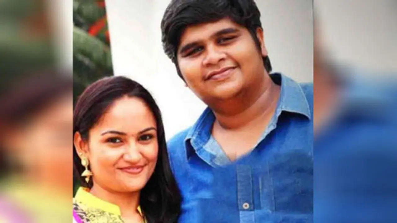 'பேட்ட' படத்திற்கு முன்பே கணவர் படத்தில் நடித்த கார்த்தி சுப்புராஜ் மனைவி! கண்டுபிடித்த நெட்டிசன்கள்!