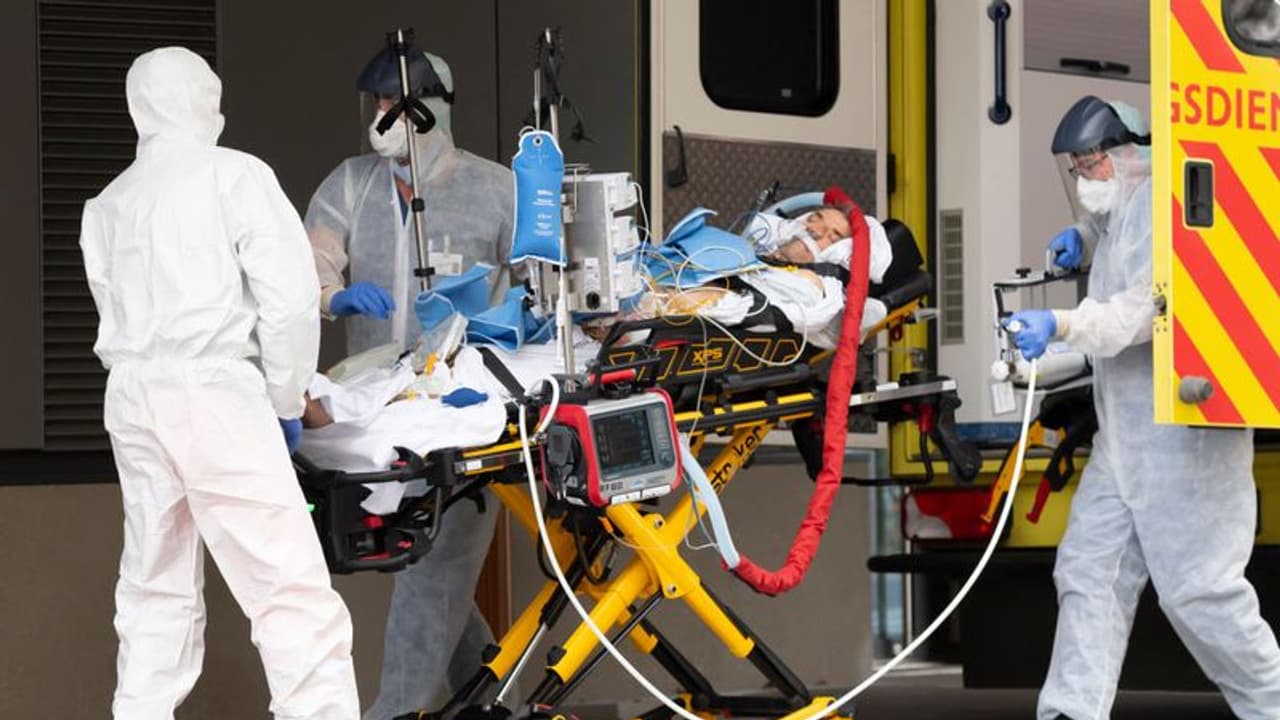 করোনার উপসর্গ নিয়ে হাসপাতালে টলিউডের অভিনেত্রী সাংসদের বাবা করোনার উপসর্গ নিয়ে হাসপাতালে টলিউডের অভিনেত্রী সাংসদের বাবা