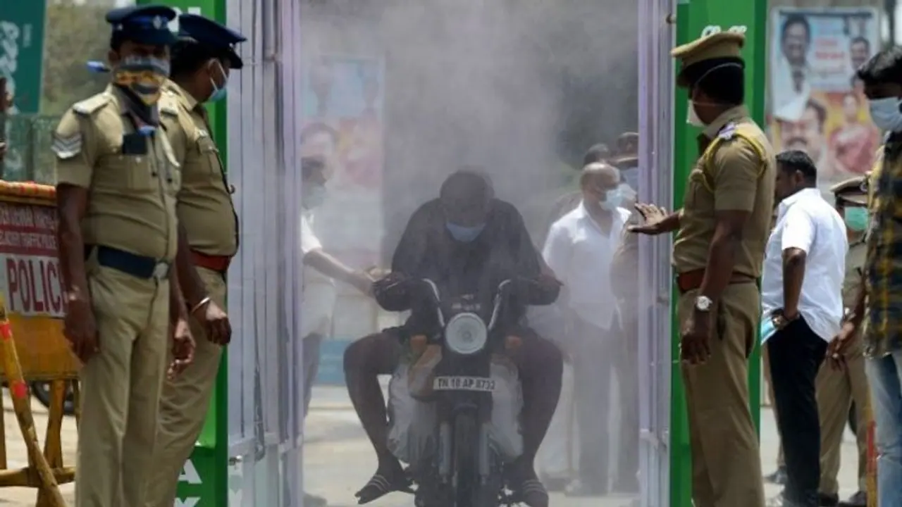 ಪೊಲೀಸ್‌ ಠಾಣೆಗೂ ಸೋಂಕು ನಿವಾರಕ ಸುರಂಗ