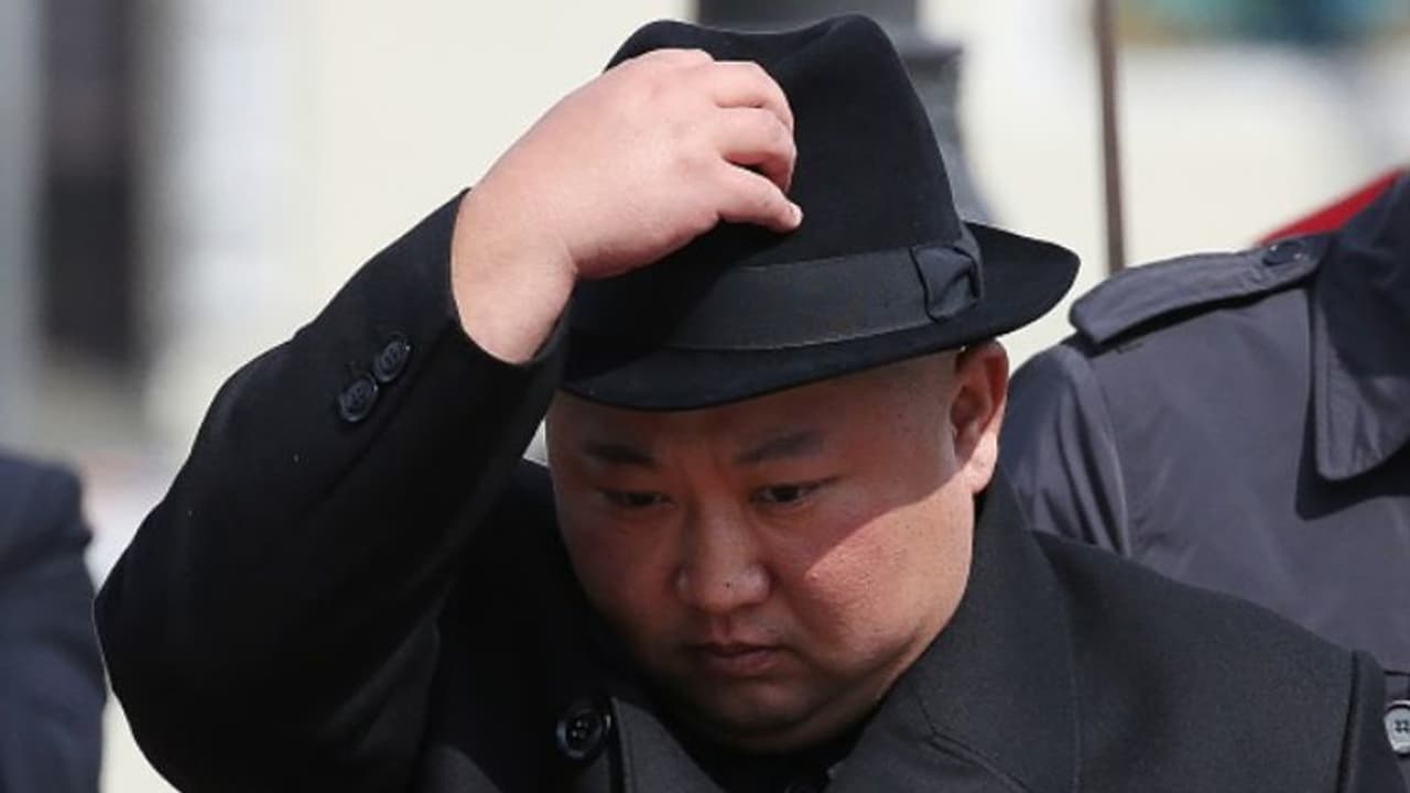 গুরুতর অসুস্থ কিম জং উন, অসুস্থতার জন্য প্রতিপক্ষ প্রতিবেশী দক্ষিণ কোরিয়াকে দায়ি করলেন তাঁর বোন গুরুতর অসুস্থ কিম জং উন, অসুস্থতার জন্য প্রতিপক্ষ প্রতিবেশী দক্ষিণ কোরিয়াকে দায়ি করলেন তাঁর বোন