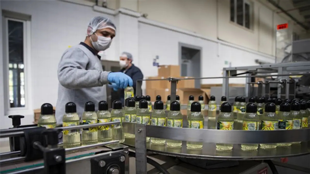 కరోనా నుండి కోలుకొని అదే ఆసుపత్రి వద్ద వలంటీర్లు