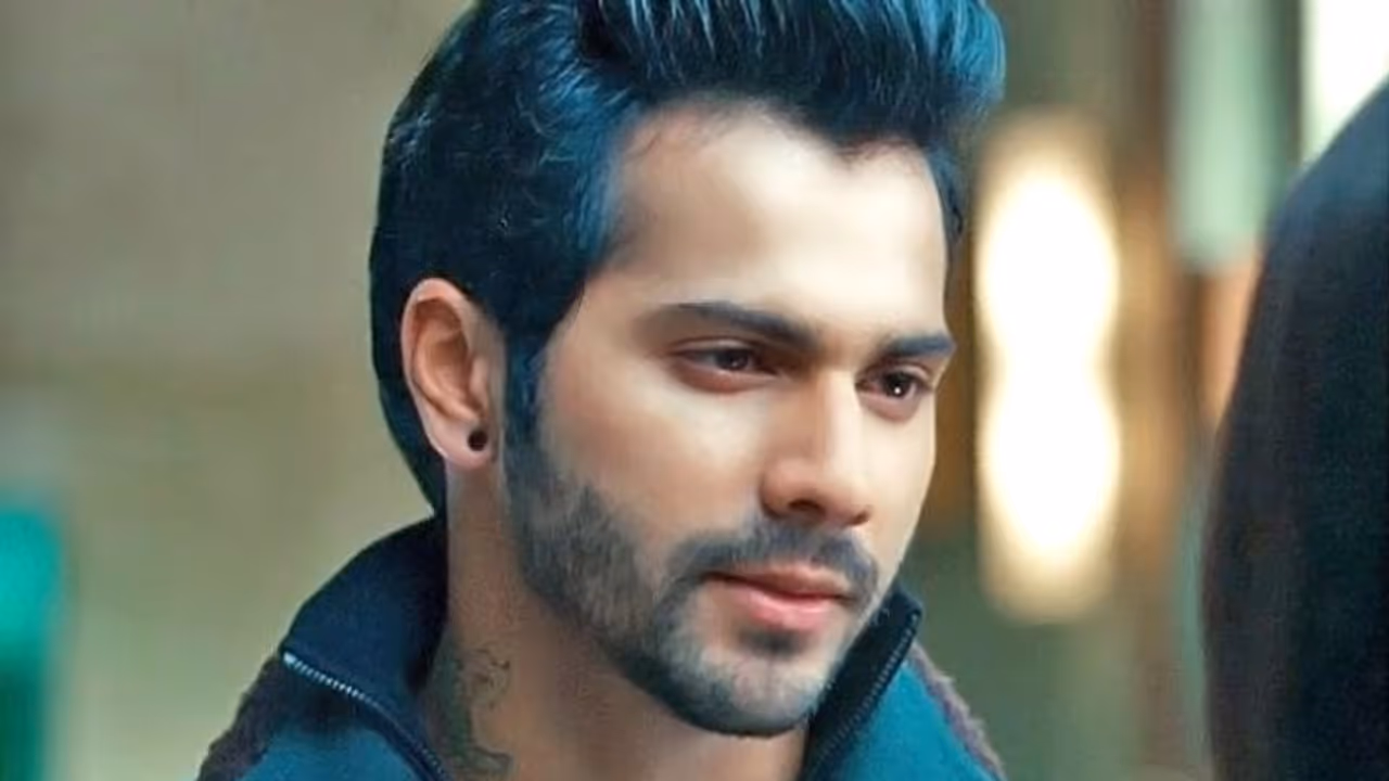 Coronavirus in India: Varun Dhawan thanks police for service during COVID 19 lockdown Coronavirus in India: Varun Dhawan thanks police for service during COVID 19 lockdown