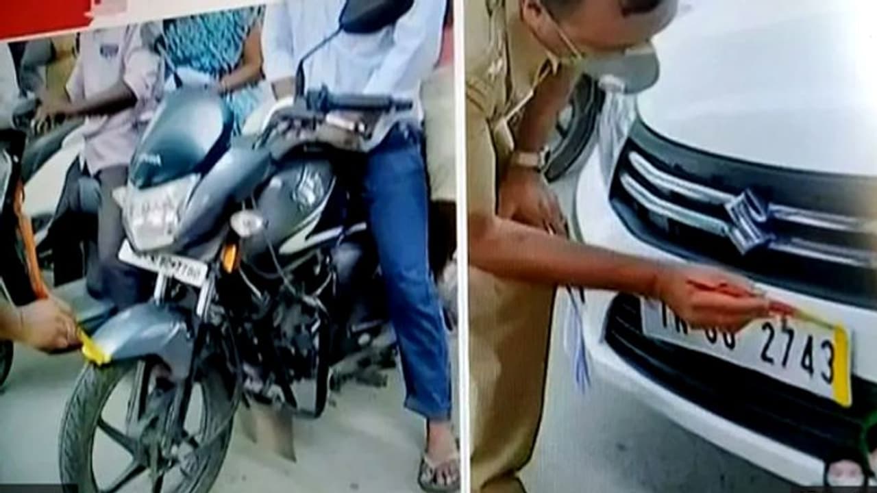 വെറും വാക്കല്ല; റോഡിലിറങ്ങിയ വണ്ടികളില് പെയിന്റടിച്ച് തമിഴ്നാട് പൊലീസ്! വെറും വാക്കല്ല; റോഡിലിറങ്ങിയ വണ്ടികളില് പെയിന്റടിച്ച് തമിഴ്നാട് പൊലീസ്!