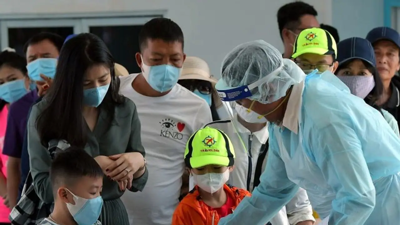 ಅಮೆರಿಕದ ಪ್ರತಿ 7 ಕೊರೋನಾ ವೀರರಲ್ಲಿ ಒಬ್ಬ ಭಾರತೀಯ! ಅಮೆರಿಕದ ಪ್ರತಿ 7 ಕೊರೋನಾ ವೀರರಲ್ಲಿ ಒಬ್ಬ ಭಾರತೀಯ!