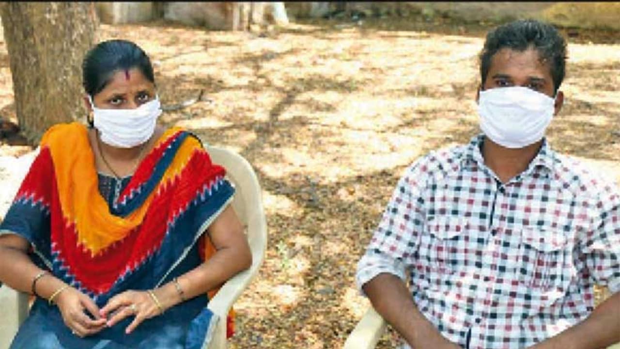 உயிரிழந்த தந்தை..! பக்கத்து மாவட்டதில் இருந்தும் பார்க்க முடியாமல் பரிதவித்த மாற்றுத்திறனாளி பெண்..!