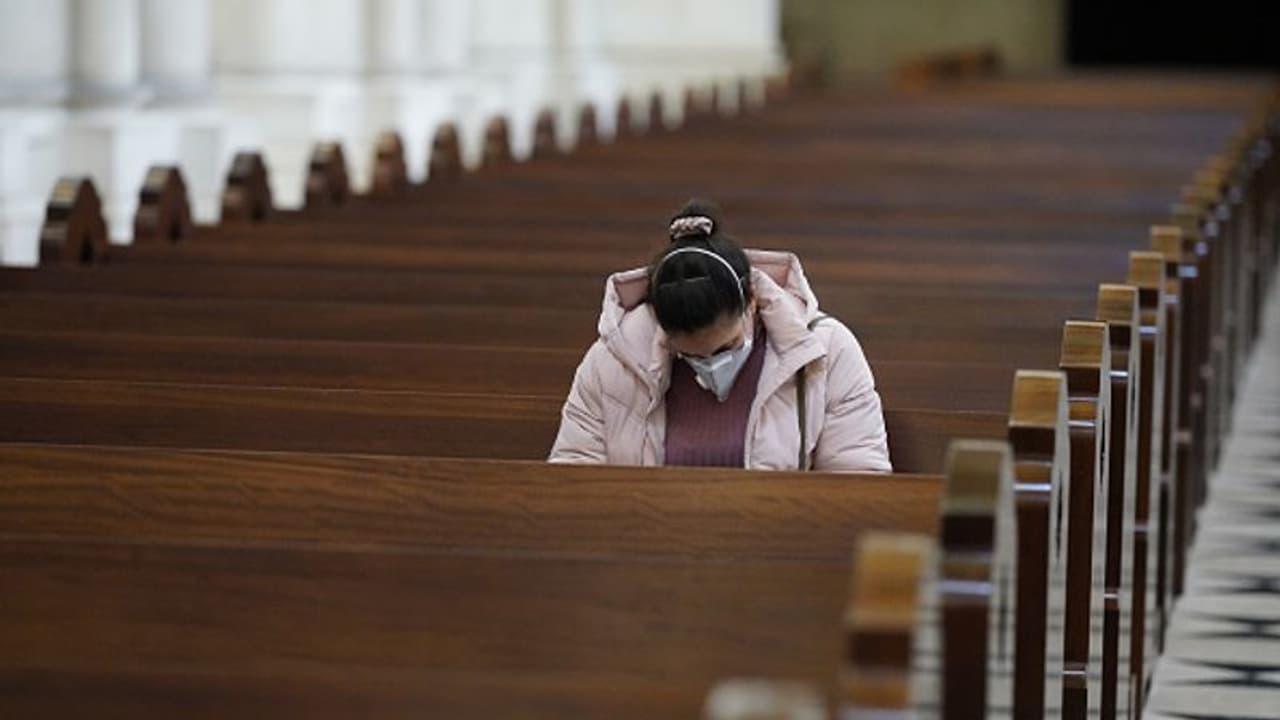 സ്പെയിനിൽ കുട്ടികൾക്ക് പുറത്തിറങ്ങാൻ അനുമതി, ബ്രിട്ടനിലെ കെയർ ഹോമുകളിൽ ആയിരങ്ങൾ മരിച്ചതായി റിപ്പോർട്ട്