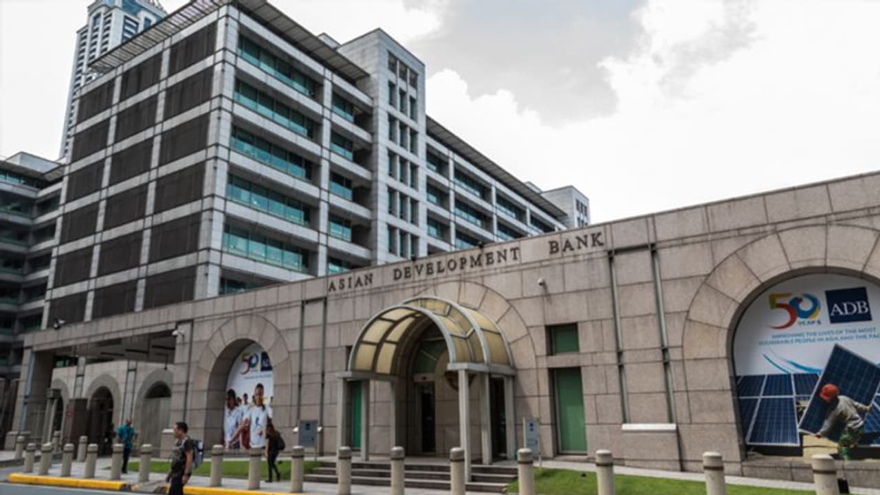 Corona से लड़ने के लिए ADB ने सदस्य देशों के लिए तीन गुना बढ़ाई राहत पैकेज, भारत को भी मिलेगी मदद Corona से लड़ने के लिए ADB ने सदस्य देशों के लिए तीन गुना बढ़ाई राहत पैकेज, भारत को भी मिलेगी मदद