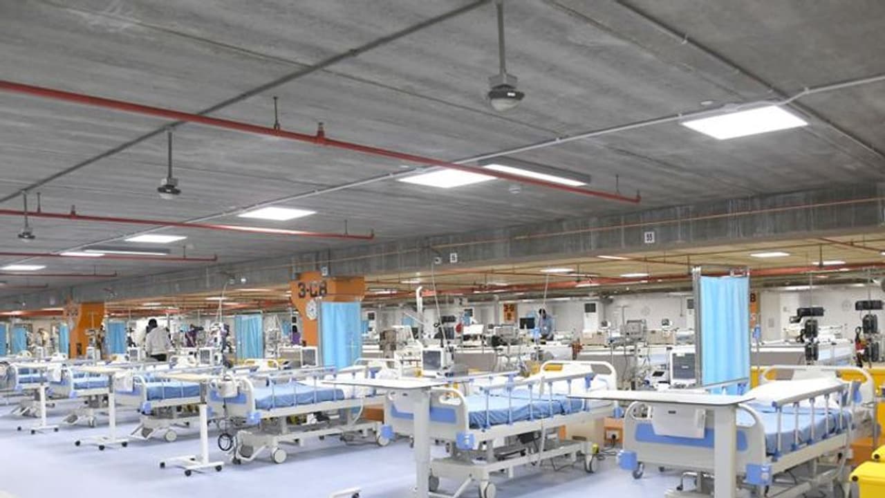 തൊഴിലാളികള്ക്കിടയില് വൈറസ് പകരുന്നത് കര്ഫ്യു കൊണ്ട് തടയാനാവില്ലെന്ന് ബഹ്റൈന് തൊഴിലാളികള്ക്കിടയില് വൈറസ് പകരുന്നത് കര്ഫ്യു കൊണ്ട് തടയാനാവില്ലെന്ന് ബഹ്റൈന്