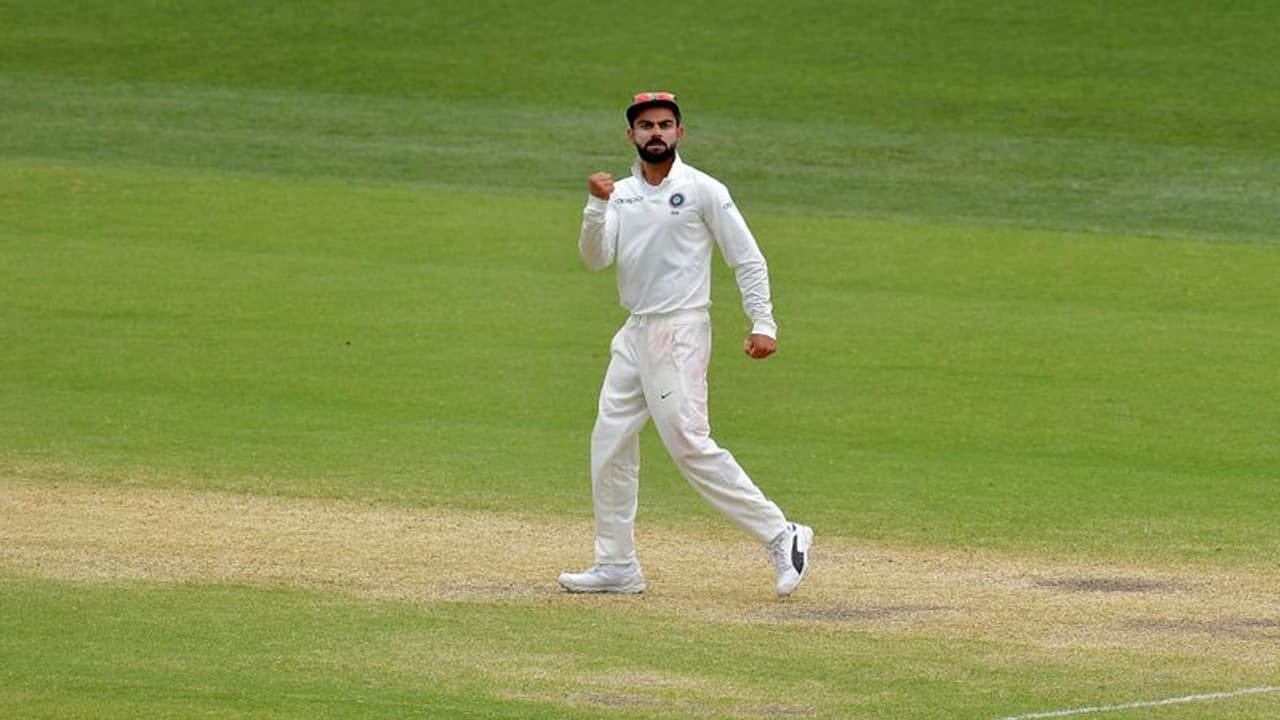 ഓസീസ് പര്യടനത്തില് കോലിയുടെ ആവേശം ചോര്ത്താന് പുതിയ വഴി കണ്ടുപിടിച്ച് നഥാന് ലിയോണ് ഓസീസ് പര്യടനത്തില് കോലിയുടെ ആവേശം ചോര്ത്താന് പുതിയ വഴി കണ്ടുപിടിച്ച് നഥാന് ലിയോണ്