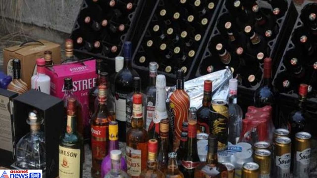 'ಹೆಚ್ಚಿನ ಲಾಭಕ್ಕಾಗಿ ಮಾಲೀಕರೇ ಮದ್ಯದಂಗಡಿ ಕಳ್ಳತನ ಮಾಡುತ್ತಿದ್ದಾರೆ' 'ಹೆಚ್ಚಿನ ಲಾಭಕ್ಕಾಗಿ ಮಾಲೀಕರೇ ಮದ್ಯದಂಗಡಿ ಕಳ್ಳತನ ಮಾಡುತ್ತಿದ್ದಾರೆ'