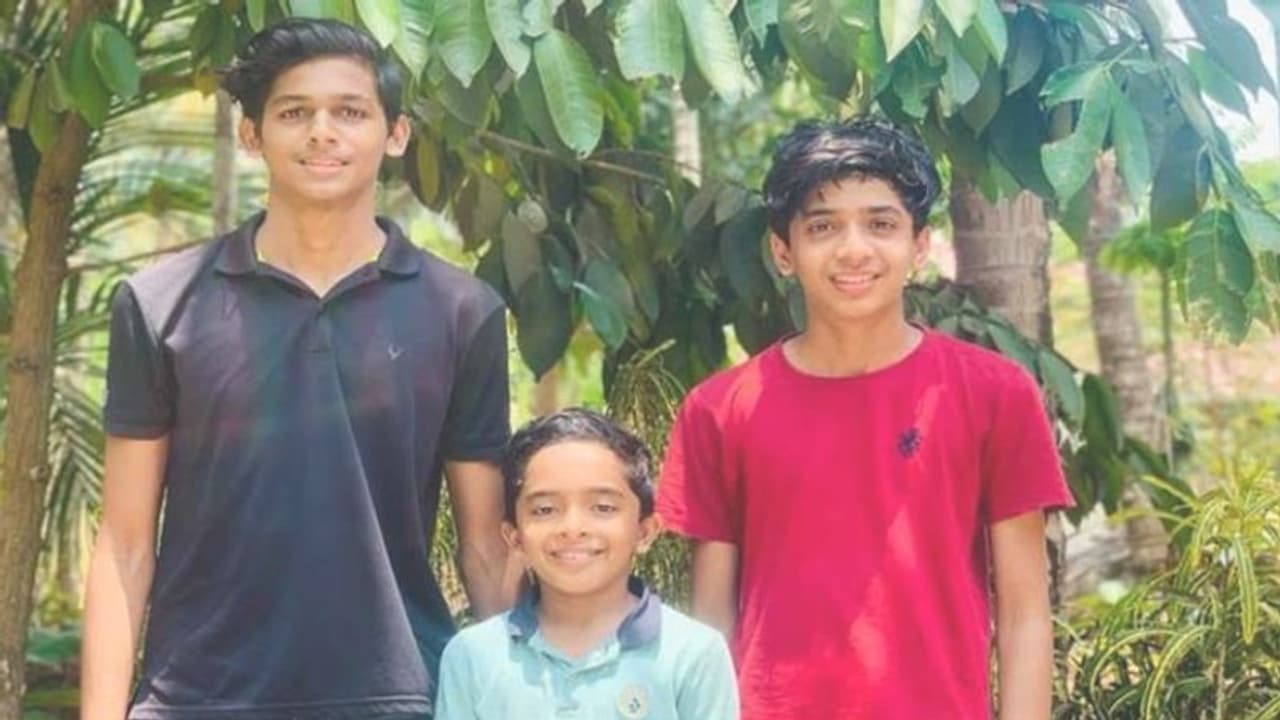 വിസ്മയിപ്പിക്കുന്ന ‘ടയർ ഗോളു​’മായി ടിക്​​ ടോക്ക് ബ്രദേഴ്​സ്​; ഇത് ലോക്ക് ഡൗൺ കാലത്തെ ഫ്രീകിക്ക് വൈറൽ