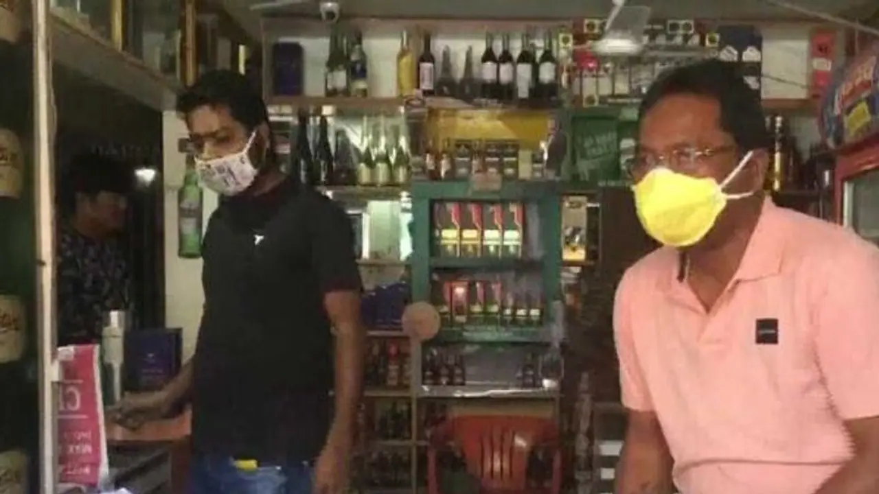 केन्द्र सरकार ने जारी किए लॉकडाउन के नये दिशानिर्देश, लेकिन शराब के शौकिनों के खबर अच्छी नहीं