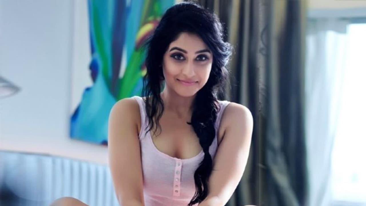 అలాంటి రోల్స్ చేయాలనుంది: రెజీనా అలాంటి రోల్స్ చేయాలనుంది: రెజీనా