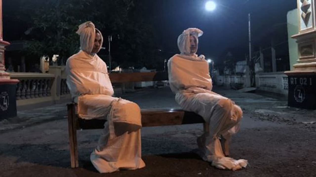 ഈ ഗ്രാമത്തിൽ നെെറ്റ് പെട്രോളിംഗ് നടത്തുന്നത് പൊലീസല്ല പ്രേതങ്ങളാണ്, സന്ധ്യ കഴിഞ്ഞാൽ ആരും പുറത്തിറങ്ങില്ല ഈ ഗ്രാമത്തിൽ നെെറ്റ് പെട്രോളിംഗ് നടത്തുന്നത് പൊലീസല്ല പ്രേതങ്ങളാണ്, സന്ധ്യ കഴിഞ്ഞാൽ ആരും പുറത്തിറങ്ങില്ല