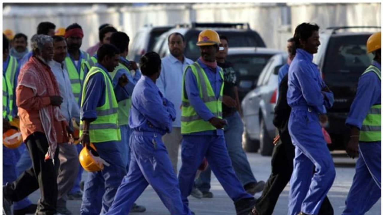 ഗള്ഫില് കൊവിഡ് ബാധിതര് 48,954 ; നാട്ടിലേക്ക് മടങ്ങാൻ ടിക്കറ്റ് തുക പോലും ഇല്ലാതെ പ്രവാസികൾ ഗള്ഫില് കൊവിഡ് ബാധിതര് 48,954 ; നാട്ടിലേക്ക് മടങ്ങാൻ ടിക്കറ്റ് തുക പോലും ഇല്ലാതെ പ്രവാസികൾ