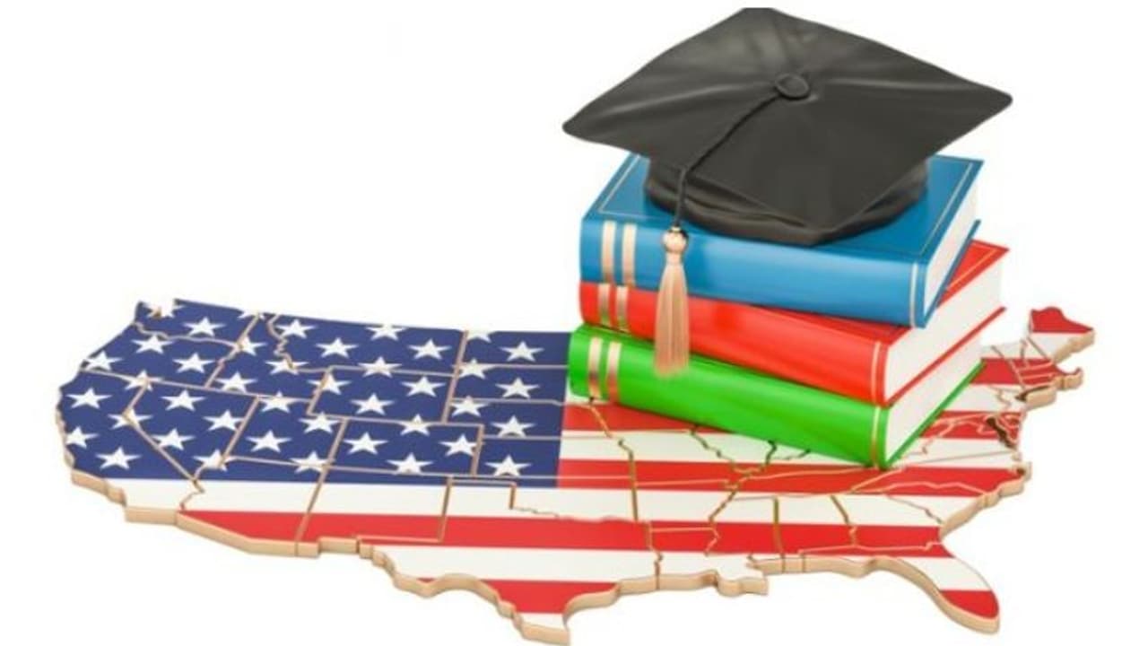 കോവിഡ് 19: ഹാര്വാര്ഡും എം.ഐ.ടിയും നിയമനങ്ങളും ശമ്പളവും വെട്ടിക്കുറച്ചു കോവിഡ് 19: ഹാര്വാര്ഡും എം.ഐ.ടിയും നിയമനങ്ങളും ശമ്പളവും വെട്ടിക്കുറച്ചു