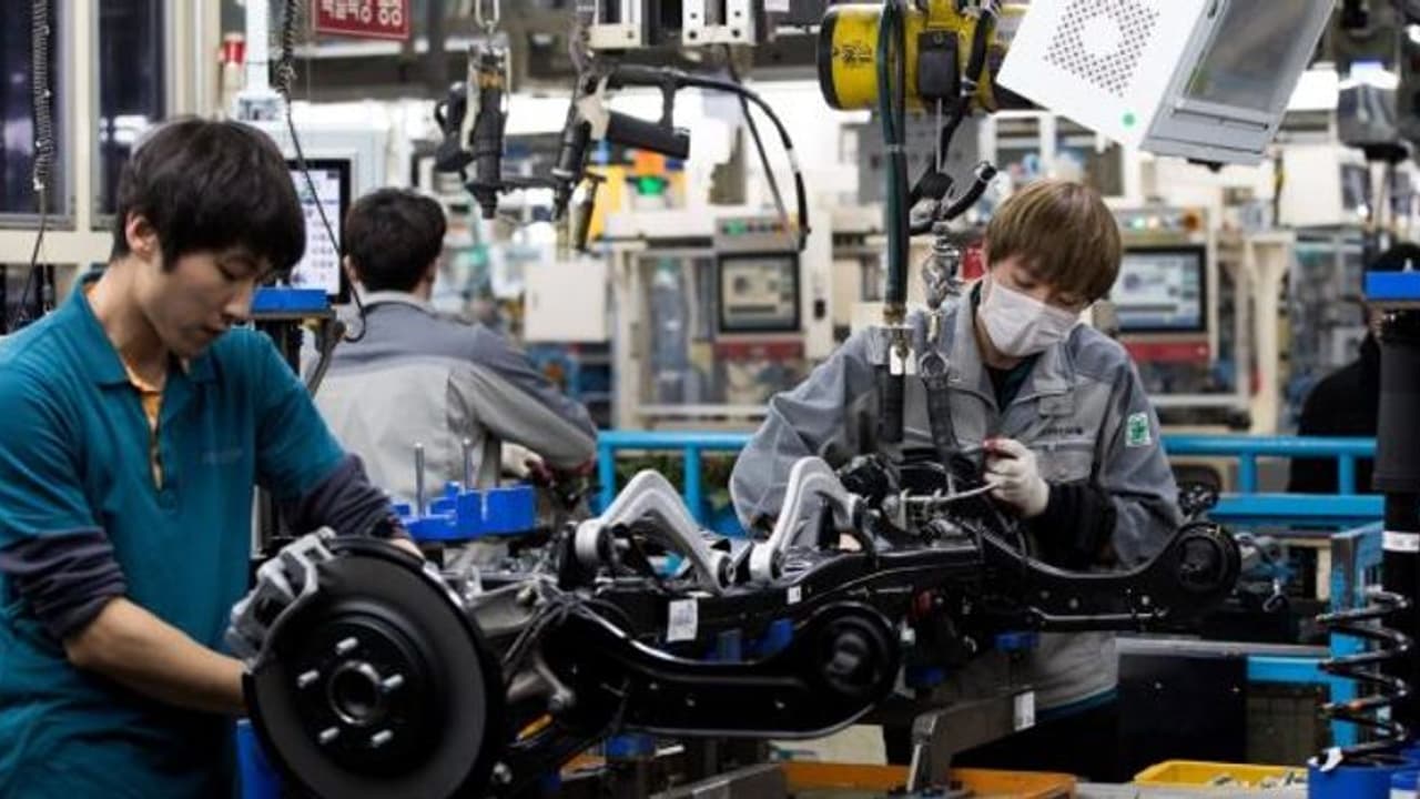 சீனாவிலிருந்து வெளியேறத் துடிக்கும் கொரிய நிறுவனங்கள்..! இந்தியாவில் தஞ்சம்புக ஆர்வம்..!