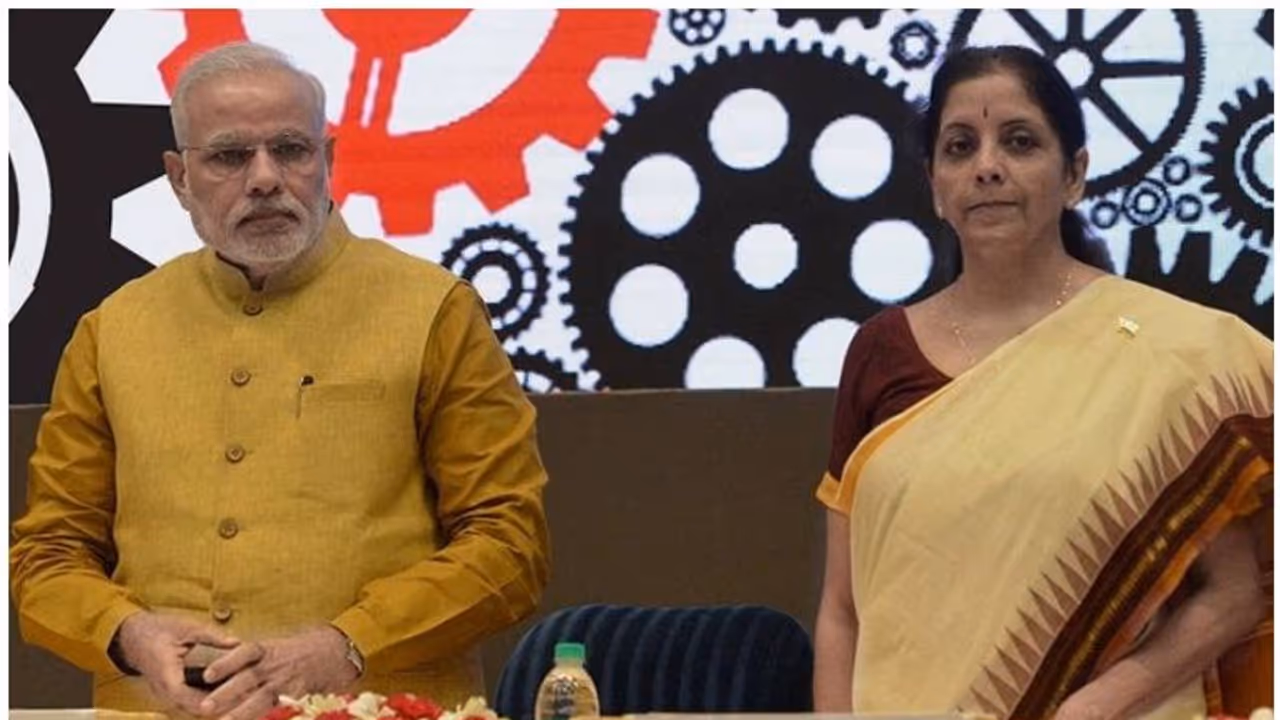 கொரோனா எதிரொலி... அரசு ஊழியர்களை அதிர வைக்கும் மத்திய அரசு..!