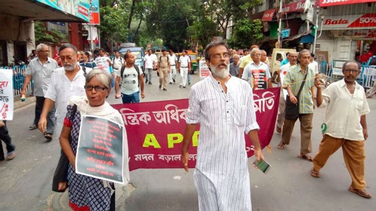 'দৃষ্টান্তমূলক শাস্তি হওয়া উচিত', এইচআইভিকাণ্ডে মিমি ও রশিদের বিরুদ্ধে তোপ রঞ্জিত শূর এর