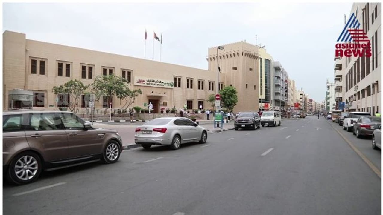 ദുബൈയില് പൊലീസിന് കൈക്കൂലി കൊടുക്കാന് ശ്രമിച്ച പ്രവാസിക്ക് 'പണി കിട്ടി' ദുബൈയില് പൊലീസിന് കൈക്കൂലി കൊടുക്കാന് ശ്രമിച്ച പ്രവാസിക്ക് 'പണി കിട്ടി'