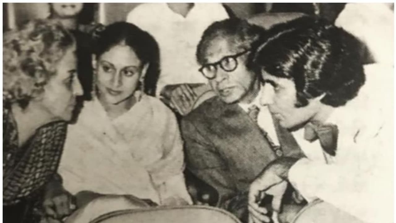 ഷോലെയുടെ അപൂര്വ പ്രീമിയര് ഷോയെ കുറിച്ച് അമിതാഭ് ബച്ചൻ ഷോലെയുടെ അപൂര്വ പ്രീമിയര് ഷോയെ കുറിച്ച് അമിതാഭ് ബച്ചൻ