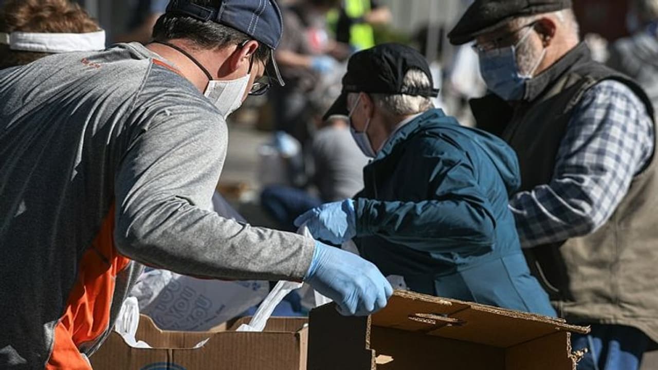 വീട്ട് വാടക വേണ്ട 'സെക്സ്' മതി; കൊവിഡ് കാലത്ത് വാടകക്കാരെ പ്രതിസന്ധിയിലാക്കി കെട്ടിട ഉടമകള്‍