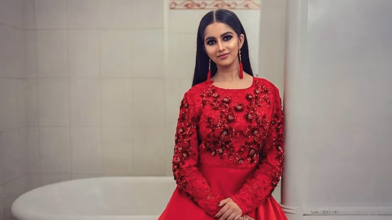 ಸಾಯುವ ಭಯದ ಮಾತನಾಡಿ ಅಮೆರಿಕಕ್ಕೆ ಹಾರಿದ ನಟಿ ನಿವೇದಿತಾ ಗೌಡ!