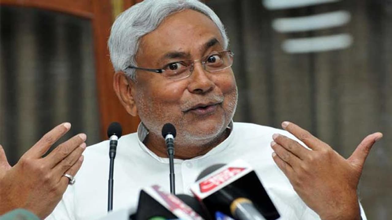 കുടിയേറ്റ തൊഴിലാളികളെ തിരികെ വിളിക്കാതെ നിതീഷ് കുമാർ, അസംതൃപ്തിയോടെ ബിജെപി കുടിയേറ്റ തൊഴിലാളികളെ തിരികെ വിളിക്കാതെ നിതീഷ് കുമാർ, അസംതൃപ്തിയോടെ ബിജെപി