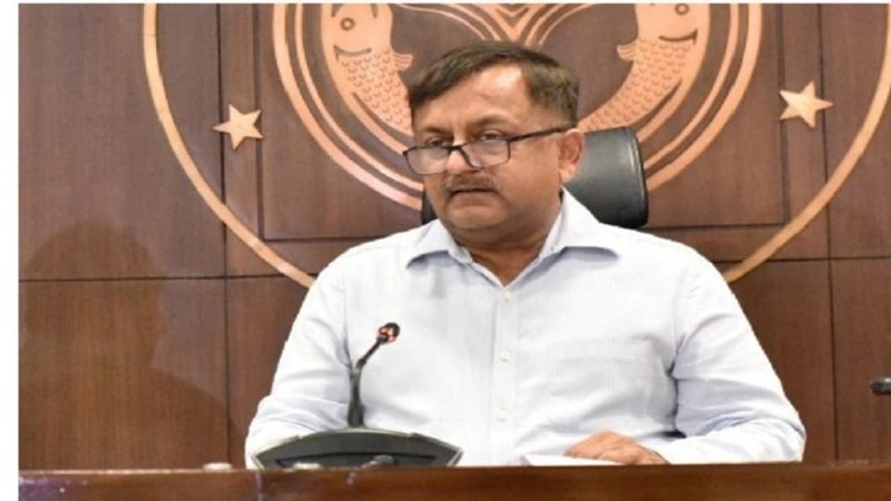 लॉकडाउन में यूपी के 40 जिलों की स्थिति असंतोषजनक, सुधार न होने पर एक्शन ले सकती है सरकार लॉकडाउन में यूपी के 40 जिलों की स्थिति असंतोषजनक, सुधार न होने पर एक्शन ले सकती है सरकार