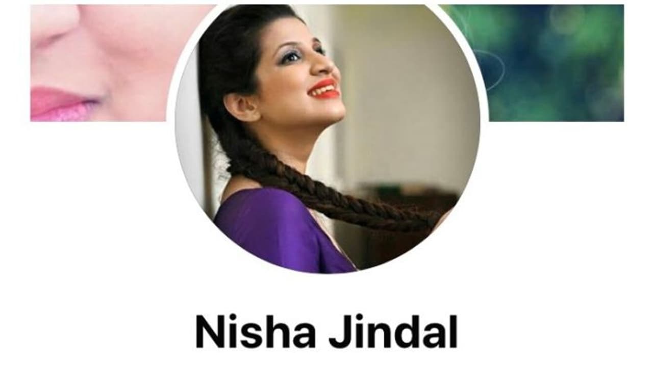 പതിനായിരത്തിലേറെ ഫോളോവേഴ്സുള്ള 'നിഷാ ജിന്ഡലിനെ' പൊലീസ് പൊക്കി; ഞെട്ടലോടെ ആരാധകര് പതിനായിരത്തിലേറെ ഫോളോവേഴ്സുള്ള 'നിഷാ ജിന്ഡലിനെ' പൊലീസ് പൊക്കി; ഞെട്ടലോടെ ആരാധകര്