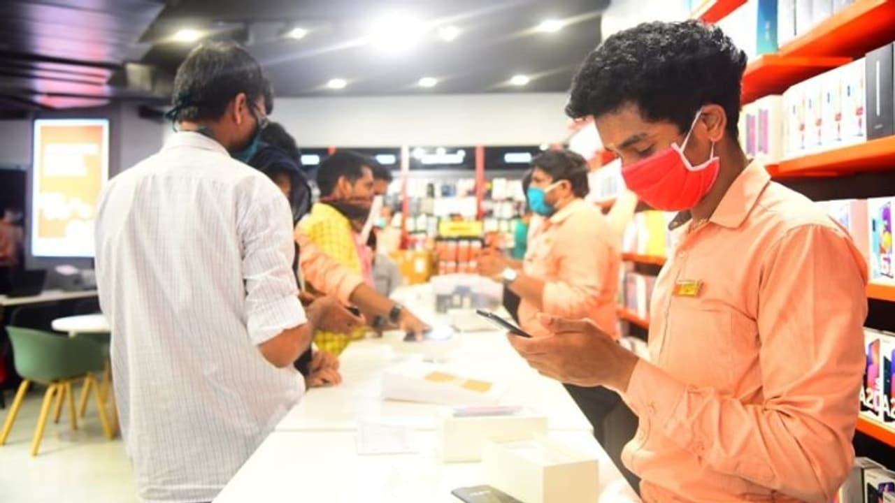 കേരളത്തിലെ മൈജി ഷോറൂമുകള്‍ തുറന്നു; ഓണ്‍ലൈന്‍ വഴി ഷോപ്പ് ചെയ്തവര്‍ക്കുള്ള ഹോം ഡെലിവറി ആരംഭിച്ചു