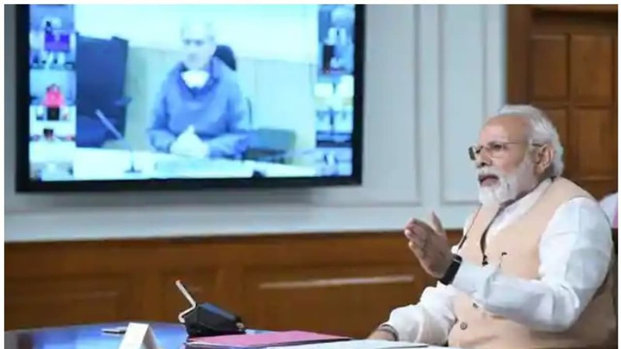 ഭാവിയുടെ 'AEIOU'വുമായി മോദിയുടെ ലേഖനം 'ലിങ്ക്ഡ് ഇന്നി'ൽ; കൊവിഡ് ബാധിക്കുന്നത് മതംനോക്കിയല്ലെന്നും നിരീക്ഷണം ഭാവിയുടെ 'AEIOU'വുമായി മോദിയുടെ ലേഖനം 'ലിങ്ക്ഡ് ഇന്നി'ൽ; കൊവിഡ് ബാധിക്കുന്നത് മതംനോക്കിയല്ലെന്നും നിരീക്ഷണം