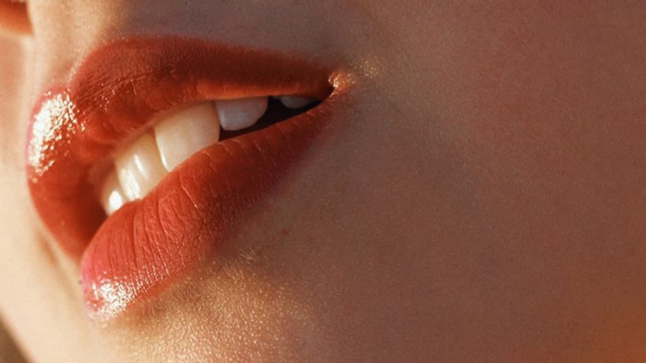 ചുണ്ടുകള്‍ക്ക് നിറം വയ്ക്കാൻ ഇവ ഉപയോ​ഗിക്കാം