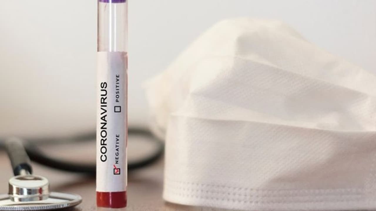 దేశంలో కోరలు చాస్తోన్న కరోనా: మహమ్మారి నుంచి గట్టెక్కిన రెండు రాష్ట్రాలు