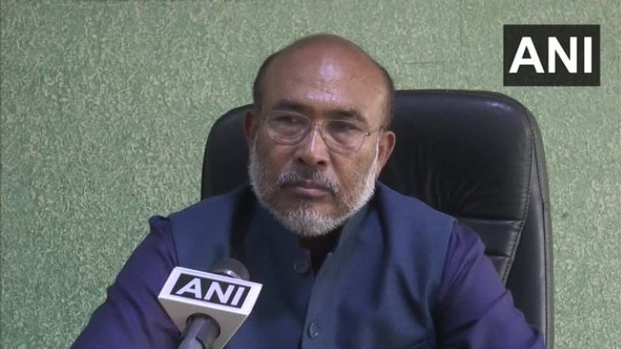 സംഘര്ഷം തുടരുന്നു; മണിപ്പൂരില് പ്രശ്നമുണ്ടാക്കുന്നത് നുഴഞ്ഞ് കയറ്റക്കാരെന്ന് മുഖ്യമന്ത്രി ബിരേന് സിംഗ് സംഘര്ഷം തുടരുന്നു; മണിപ്പൂരില് പ്രശ്നമുണ്ടാക്കുന്നത് നുഴഞ്ഞ് കയറ്റക്കാരെന്ന് മുഖ്യമന്ത്രി ബിരേന് സിംഗ്