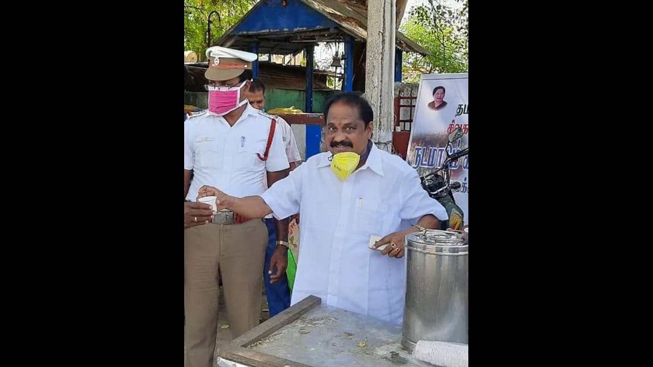 ஊழலில் புழுத்துப் போன சிவகங்கை பாம்கோ.! பூட்டை உடைத்த அந்த உயர்அதிகாரி.! கண்டுகொள்ளாத முதல்வர்.!! ஊழலில் புழுத்துப் போன சிவகங்கை பாம்கோ.! பூட்டை உடைத்த அந்த உயர்அதிகாரி.! கண்டுகொள்ளாத முதல்வர்.!!