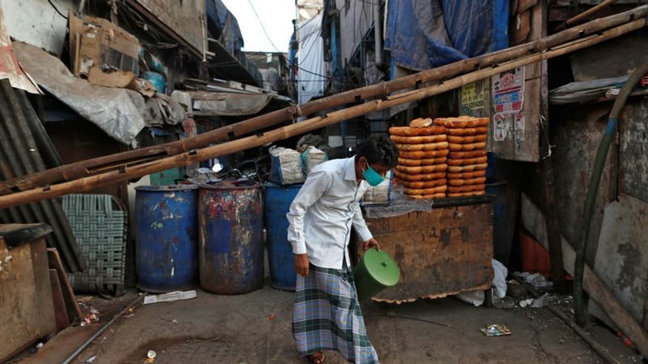 ലോക്ക് ഡൗണിൽ മുംബൈയിൽ കുടുങ്ങിയ മലയാളി ഹൃദയാഘാതം മൂലം മരിച്ചു ലോക്ക് ഡൗണിൽ മുംബൈയിൽ കുടുങ്ങിയ മലയാളി ഹൃദയാഘാതം മൂലം മരിച്ചു