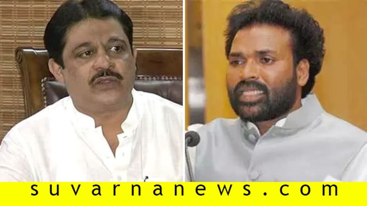 ಪಾದರಾಯನಪುರ ಗಲಾಟೆ: 'ಜಮೀರ್ ಅಹ್ಮದ್ಗೆ ಕ್ವಾರಂಟೈನ್ಗೆ ಅಧಿಕಾರಿಗಳಿಗೆ ಸೂಚಿಸಿರುವೆ' ಪಾದರಾಯನಪುರ ಗಲಾಟೆ: 'ಜಮೀರ್ ಅಹ್ಮದ್ಗೆ ಕ್ವಾರಂಟೈನ್ಗೆ ಅಧಿಕಾರಿಗಳಿಗೆ ಸೂಚಿಸಿರುವೆ'