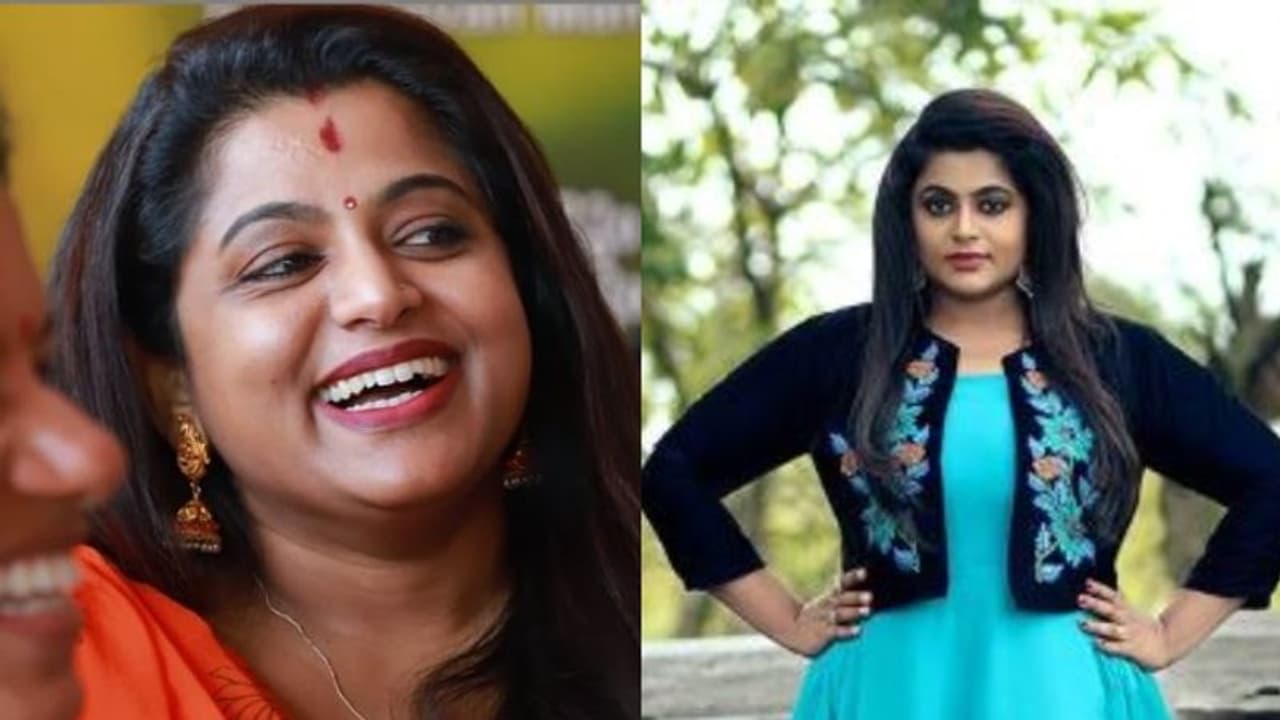 'ഒരു ചിരിയില് ഒരായിരം കഥ പറയുന്ന ചിലരുണ്ട്; ചിത്രം പങ്കുവച്ച് വീണാ നായര് 'ഒരു ചിരിയില് ഒരായിരം കഥ പറയുന്ന ചിലരുണ്ട്; ചിത്രം പങ്കുവച്ച് വീണാ നായര്