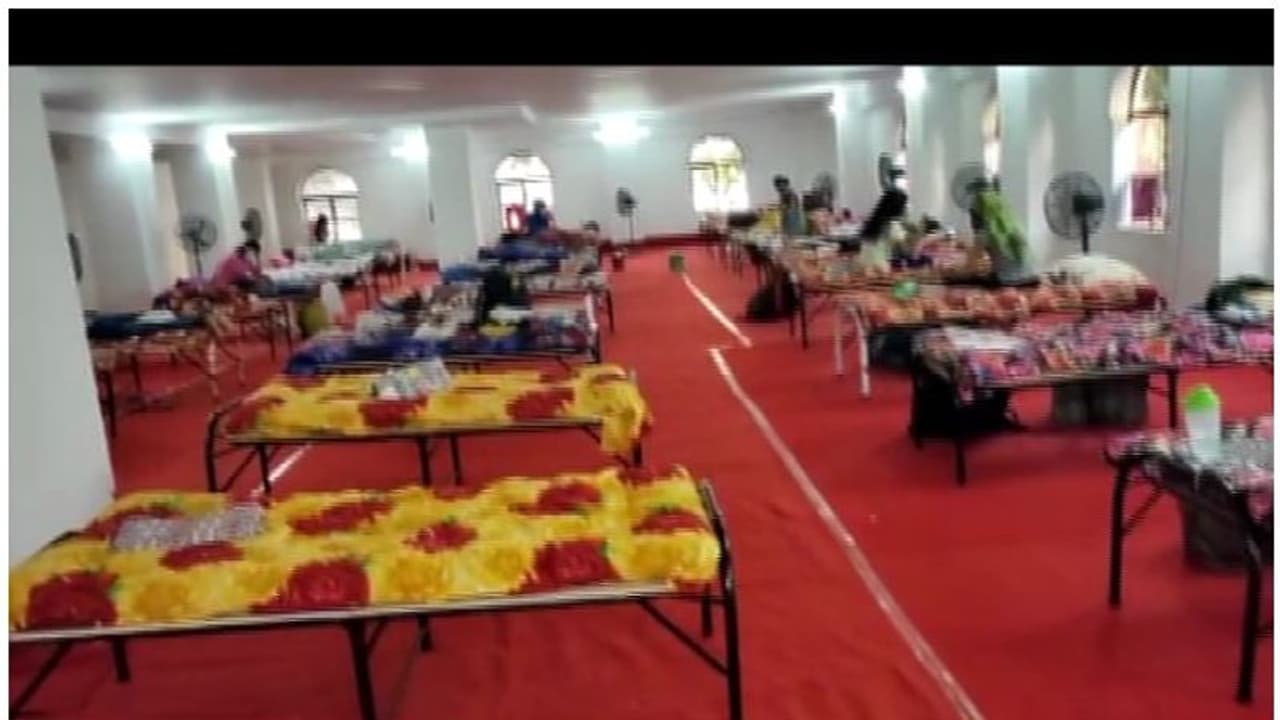 മുംബൈയില് കൊവിഡ് ബാധിച്ച മലയാളി നഴ്സുമാരോട് അവഗണന; മോശം സാഹചര്യത്തില് ഐസൊലേറ്റ് ചെയ്തു മുംബൈയില് കൊവിഡ് ബാധിച്ച മലയാളി നഴ്സുമാരോട് അവഗണന; മോശം സാഹചര്യത്തില് ഐസൊലേറ്റ് ചെയ്തു