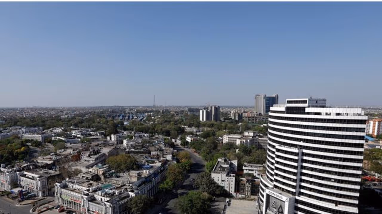 மோசமான நிலையை நோக்கி 40 கோடி பேர்... இந்தியாவில் கொரோனாவால் இருமடங்காகும் அபாயம்..! மோசமான நிலையை நோக்கி 40 கோடி பேர்... இந்தியாவில் கொரோனாவால் இருமடங்காகும் அபாயம்..!