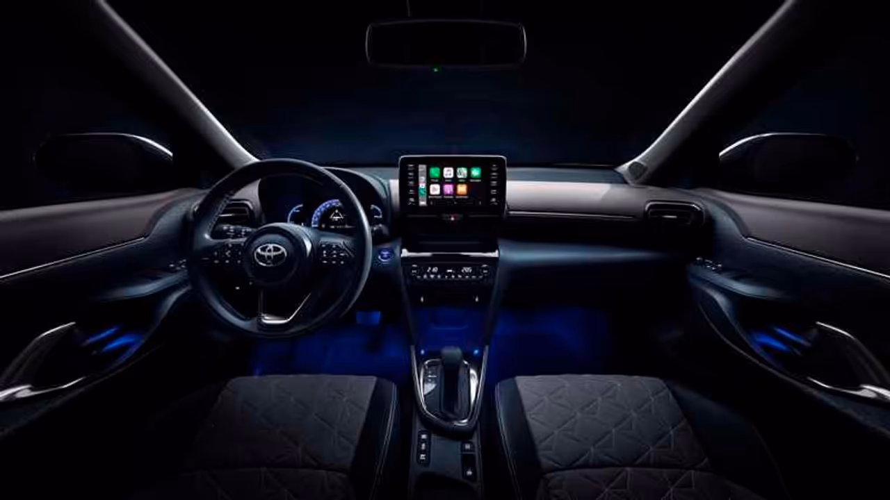 ടൊയോട്ട യാരിസ് ക്രോസ് വരുന്നൂ ടൊയോട്ട യാരിസ് ക്രോസ് വരുന്നൂ