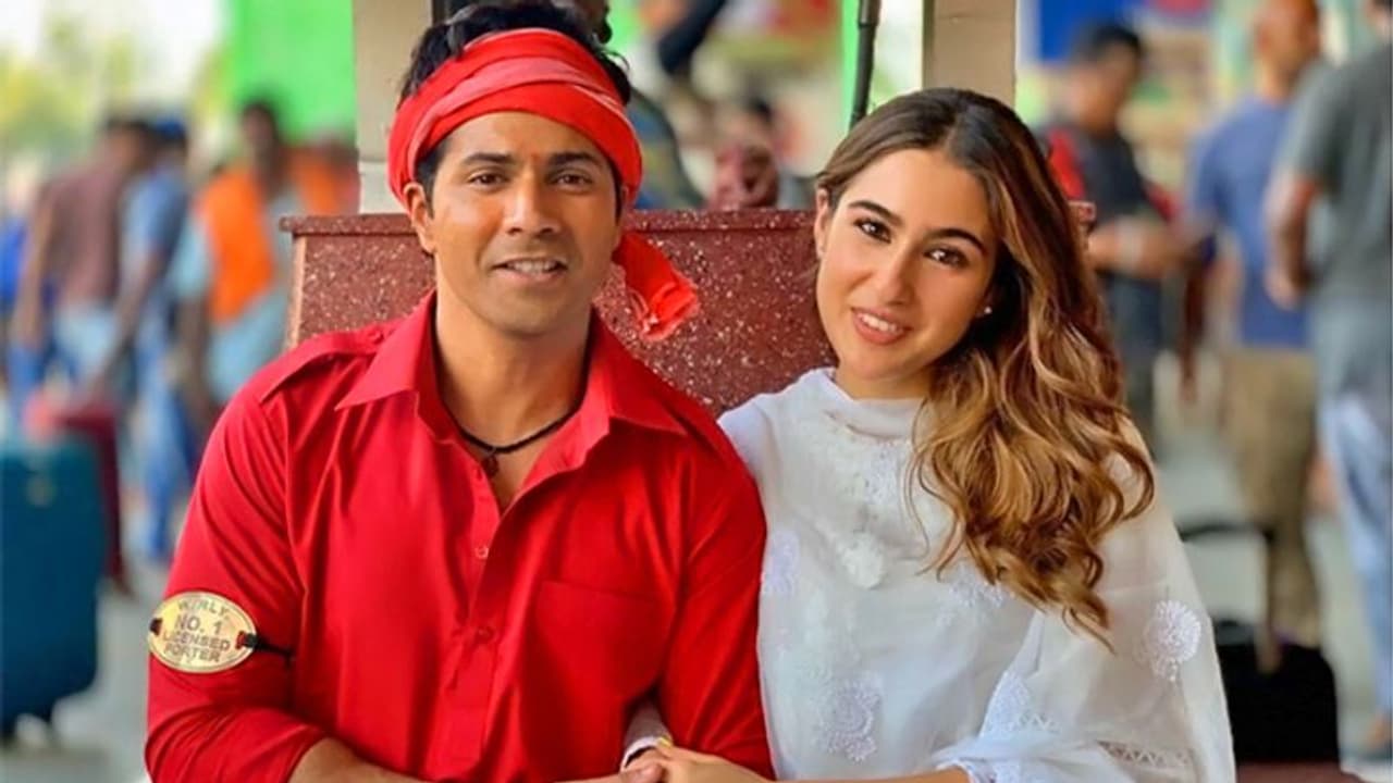 লকডাউন ওঠার মুখে কুলির মুখে মাস্ক, বদলে গেলে বরুণের আগামী ছবির পোস্টার লকডাউন ওঠার মুখে কুলির মুখে মাস্ক, বদলে গেলে বরুণের আগামী ছবির পোস্টার