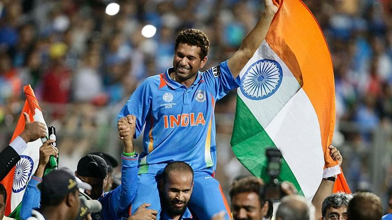 ఎందరికో స్ఫూర్తి, కాలాన్ని ఆపగలడు: సచిన్కు క్రికెటర్ల పుట్టినరోజు శుభాకాంక్షలు ఎందరికో స్ఫూర్తి, కాలాన్ని ఆపగలడు: సచిన్కు క్రికెటర్ల పుట్టినరోజు శుభాకాంక్షలు