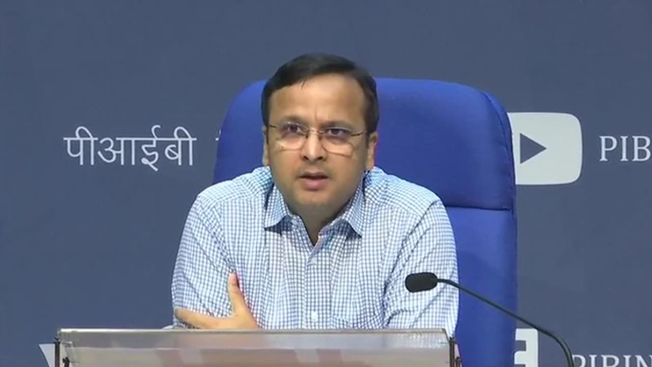 ഒമ്പത് ദിവസത്തെ ഇടവേളയ്ക്ക് ശേഷം കേന്ദ്രസര്ക്കാരിന്റെ കൊവിഡ് വാര്ത്താസമ്മേളനം ഒമ്പത് ദിവസത്തെ ഇടവേളയ്ക്ക് ശേഷം കേന്ദ്രസര്ക്കാരിന്റെ കൊവിഡ് വാര്ത്താസമ്മേളനം