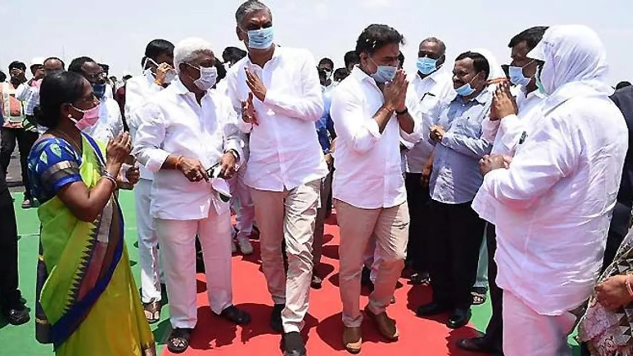 Telangana: Ministers inaugurate Ranganayaka Sagar project to release Godavari water Telangana: Ministers inaugurate Ranganayaka Sagar project to release Godavari water