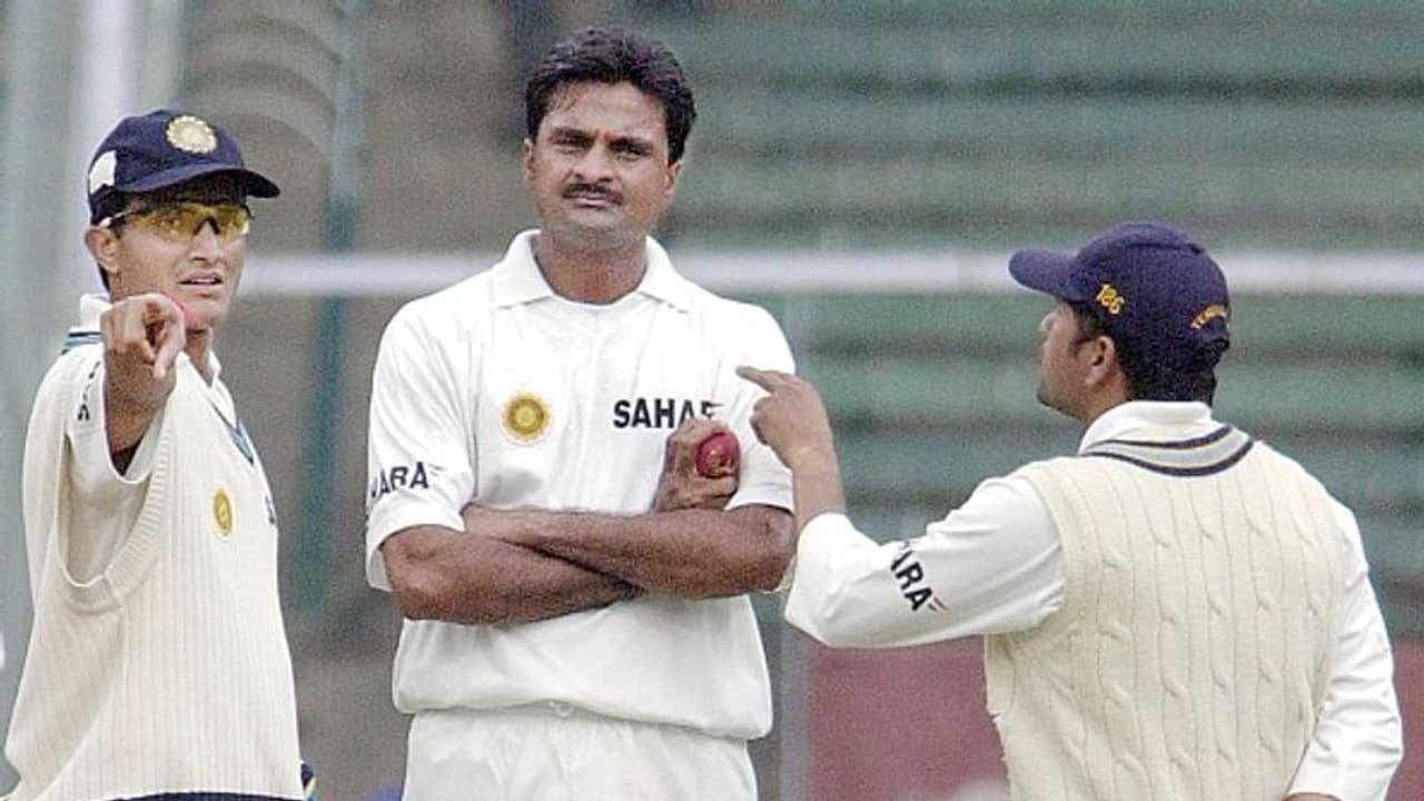 ಜಾವಗಲ್ ಶ್ರೀನಾಥ್ಗೆ ಪದ್ಮಶ್ರೀ ನೀಡಲು ಜಾಲತಾಣಗಳಲ್ಲಿ ಒತ್ತಾಯ ಜಾವಗಲ್ ಶ್ರೀನಾಥ್ಗೆ ಪದ್ಮಶ್ರೀ ನೀಡಲು ಜಾಲತಾಣಗಳಲ್ಲಿ ಒತ್ತಾಯ