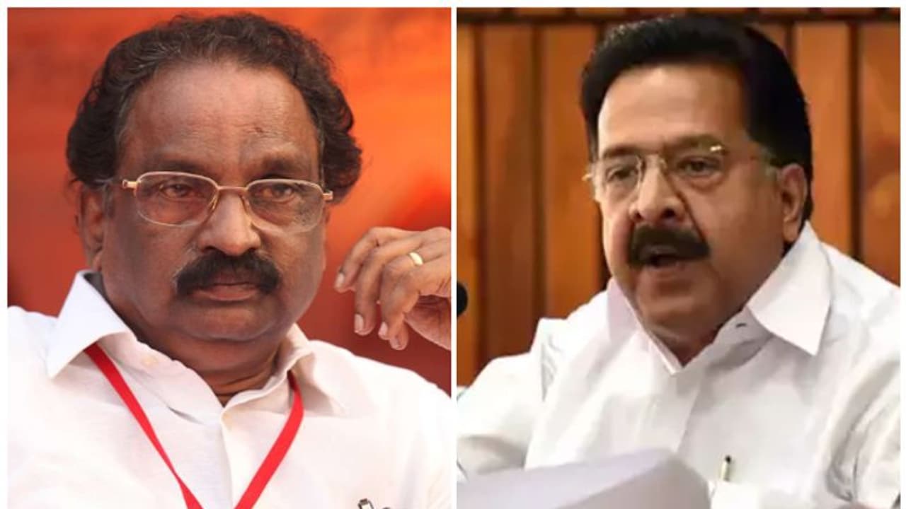 സ്പ്രിംക്ലര് ഉത്തരവ്: പ്രതിപക്ഷ നേതാവ് ജനങ്ങളോട് മാപ്പ് പറയണമെന്ന് മന്ത്രി എ കെ ബാലന് സ്പ്രിംക്ലര് ഉത്തരവ്: പ്രതിപക്ഷ നേതാവ് ജനങ്ങളോട് മാപ്പ് പറയണമെന്ന് മന്ത്രി എ കെ ബാലന്