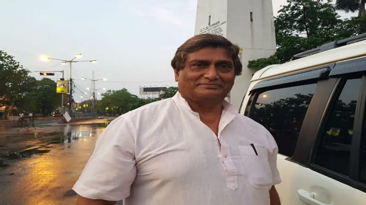 কোন কোন যোগ আপনাকে লকডাউনে রাখবে ফিট, পরামর্শ দিলেন তুষার শীল কোন কোন যোগ আপনাকে লকডাউনে রাখবে ফিট, পরামর্শ দিলেন তুষার শীল